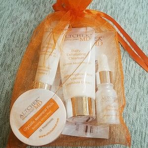 Altchek MD travel set
